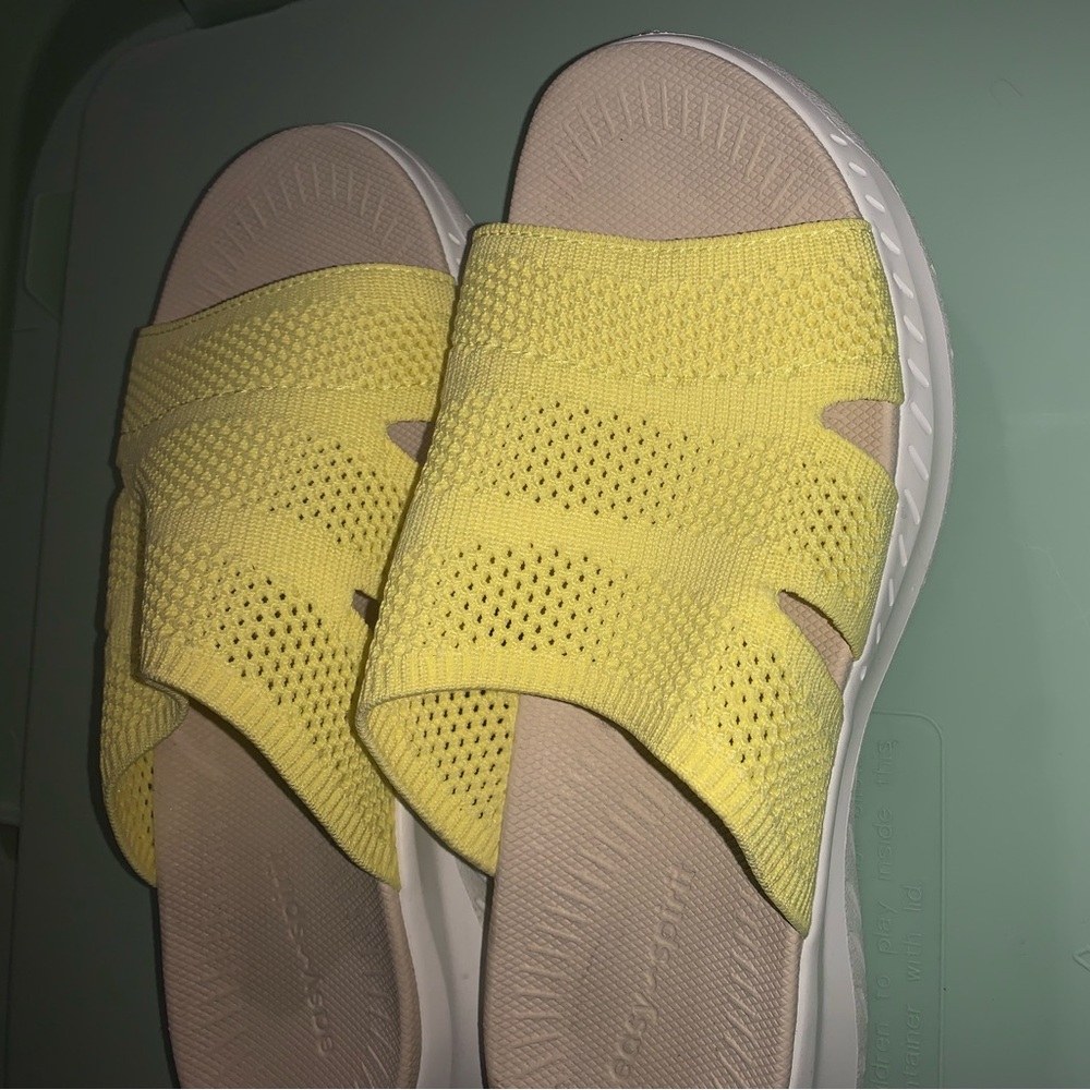 Easy Spirit Yellow Slide Sandals size 8